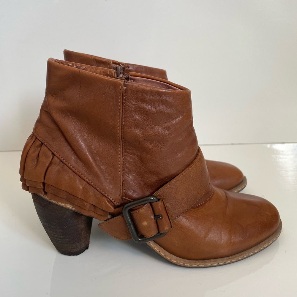 Miss Albright booties